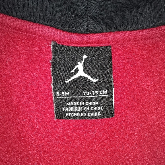 π₯π₯ 3 for 10 π₯π₯ 6-9 months Jordan jogger jacket - Picture 6 of 6